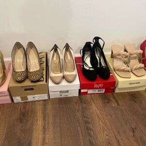 Neutral Colorblock Pumps